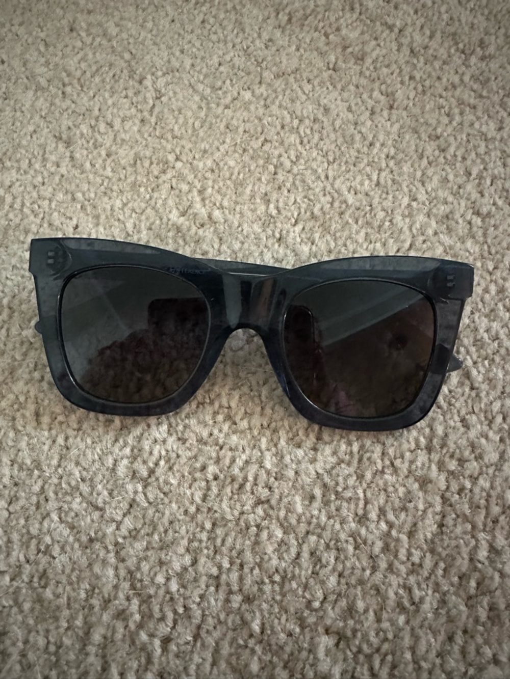Diff Eyewear Black Oversized Square Women’s Sunglasses